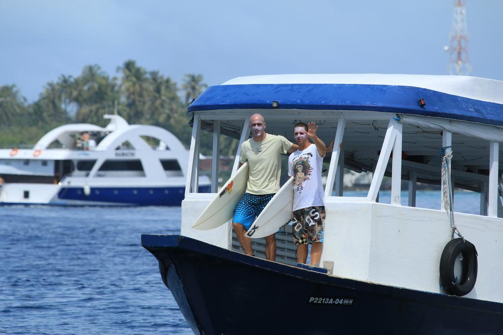 Natural Surf House Hostel Himmafushi Exterior photo